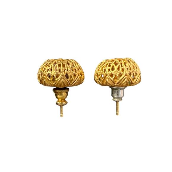 Vintage Monet Gold Tone Filagree Ball Stud Clip On Earrings - Picture 2 of 7